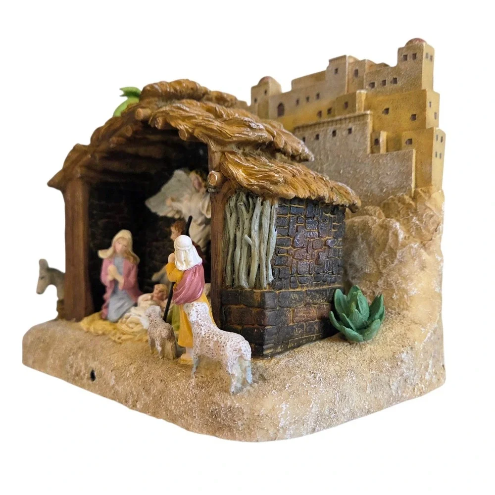 Vinrage Avon Bethlehem Nativity Scene Light-Up Musical Religious Christmas w/Box